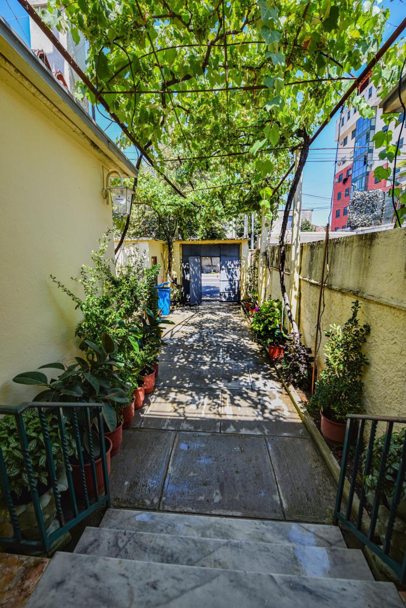 Fran'S Traditional House Shkodra Exterior foto
